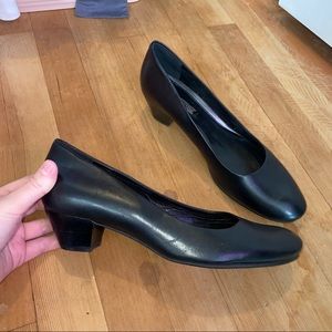 Ecco low heel pumps size 40